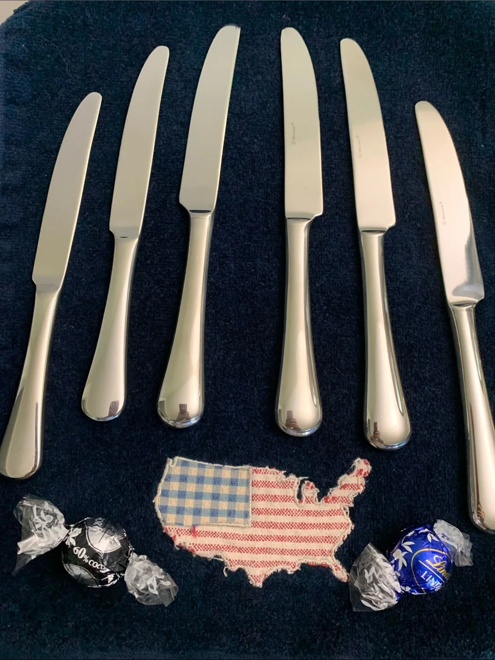 Wallace Picasso pattern Dinner Knife S/6- Polished Glossy Finish